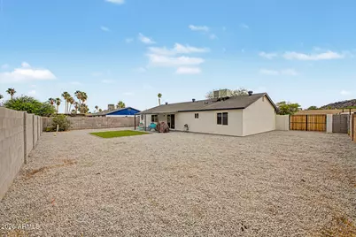 1523 W Surrey Avenue, Phoenix, AZ 85029 - Photo 26