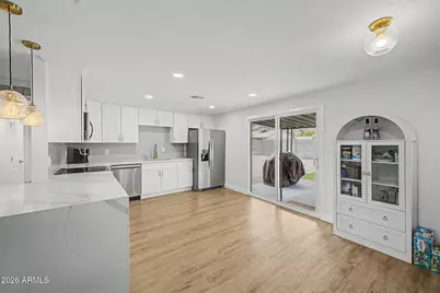 1523 W Surrey Avenue, Phoenix, AZ 85029 - Photo 14