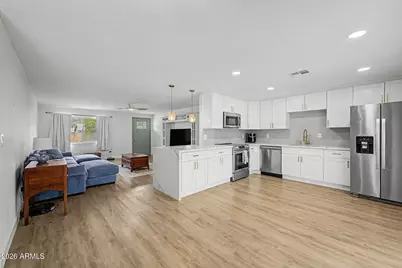 1523 W Surrey Avenue, Phoenix, AZ 85029 - Photo 12