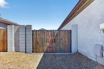17742 W Villa Hermosa Lane, Surprise, AZ 85387 - Photo 32