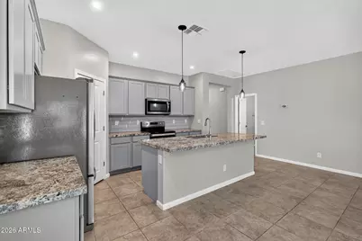 17742 W Villa Hermosa Lane, Surprise, AZ 85387 - Photo 2