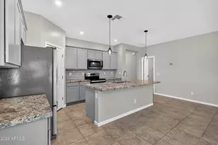 17742 W Villa Hermosa Ln, Surprise, AZ 85387 - Photo 2