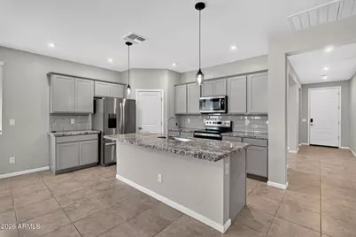 17742 W Villa Hermosa Lane, Surprise, AZ 85387 - Photo 8