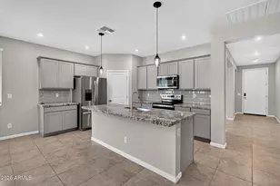 17742 W Villa Hermosa Ln, Surprise, AZ 85387 - Photo 8