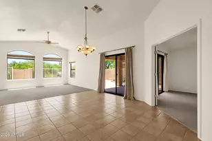 12137 N Finch Dr N, Fountain Hills, AZ 85268 - Photo 8