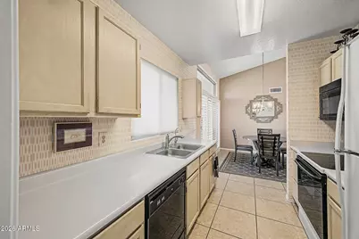 6310 S Cypress Point Drive, Chandler, AZ 85249 - Photo 14