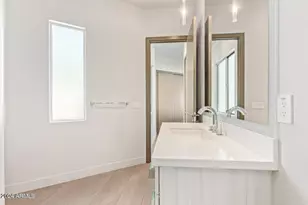 5833 N 46th St, Phoenix, AZ 85018 - Photo 22