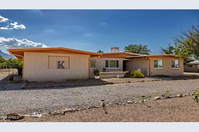 2002 Town and Country Drive, Sierra Vista, AZ 85635 - Photo 4