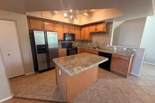 3250 W Greenway Rd, Phoenix, AZ 85053 - Photo 10