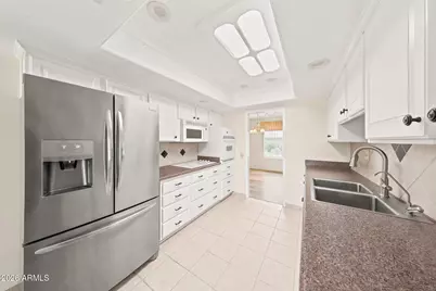 15410 N Ridgeview Road, Sun City, AZ 85351 - Photo 10