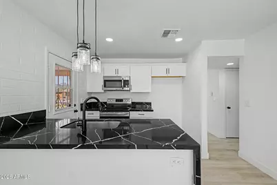 1703 W Carter Road, Phoenix, AZ 85041 - Photo 12