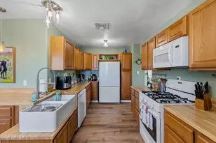 37 N Kellner Ave, Superior, AZ 85173 - Photo 18