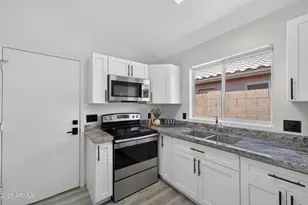 4834 W Kerry Ln, Glendale, AZ 85308 - Photo 14