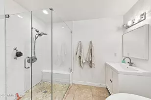 2734 E Flower St, Phoenix, AZ 85016 - Photo 26