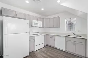 1026 E Fairmount Ave, Phoenix, AZ 85014 - Photo 10