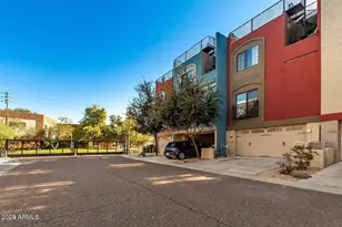 3447 E Lance Ln, Phoenix, AZ 85018 - Photo 18
