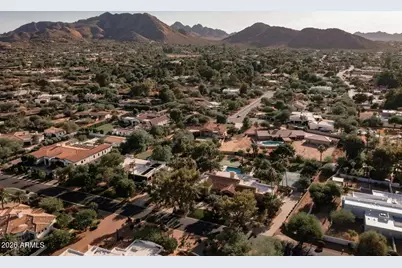 9414 N 53rd Place, Paradise Valley, AZ 85253 - Photo 1