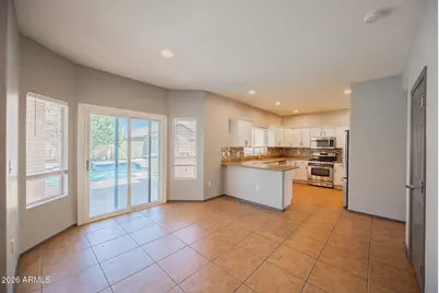868 W Tremaine Avenue, Gilbert, AZ 85233 - Photo 6