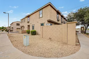 1523 N 81st Dr, Phoenix, AZ 85043 - Photo 4