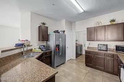 1523 N 81st Drive, Phoenix, AZ 85043 - Photo 12