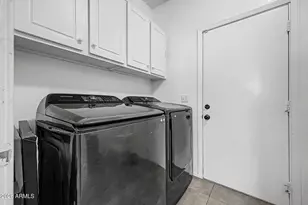 1523 N 81st Dr, Phoenix, AZ 85043 - Photo 30