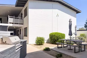749 E Montebello Ave, Phoenix, AZ 85014 - Photo 28