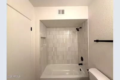 749 E Montebello Avenue #223, Phoenix, AZ 85014 - Photo 14