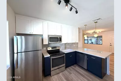 749 E Montebello Avenue #223, Phoenix, AZ 85014 - Photo 4