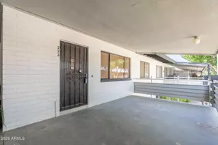 749 E Montebello Ave, Phoenix, AZ 85014 - Photo 2