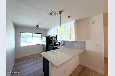 749 E Montebello Avenue #223, Phoenix, AZ 85014 - Photo 2