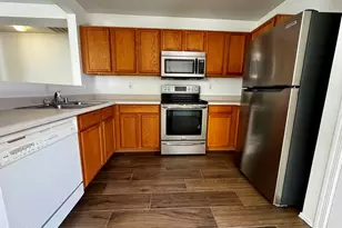 15826 W Watson Ln, Surprise, AZ 85379 - Photo 4