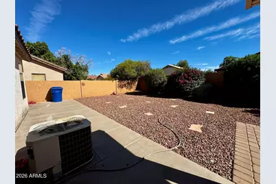 15826 W Watson Lane, Surprise, AZ 85379 - Photo 14