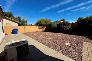 15826 W Watson Ln, Surprise, AZ 85379 - Photo 14