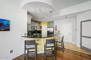 945 E Playa Del Norte Dr, Tempe, AZ 85281 - Photo 14