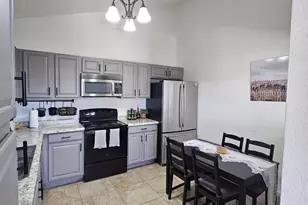 712 N Santa Barbara St, Mesa, AZ 85201 - Photo 6