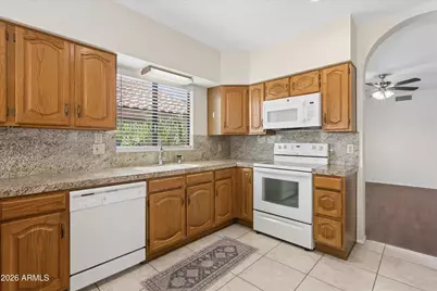 15805 N 51st Street, Scottsdale, AZ 85254 - Photo 12