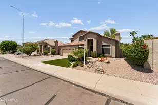 860 N Woodburne Dr, Chandler, AZ 85224 - Photo 6