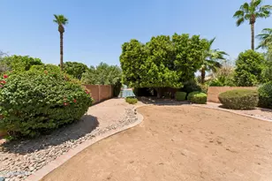 860 N Woodburne Dr, Chandler, AZ 85224 - Photo 56