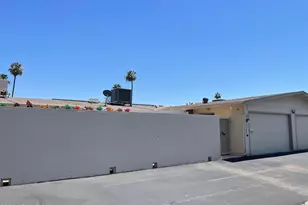 17456 N Del Webb Blvd, Sun City, AZ 85373 - Photo 20