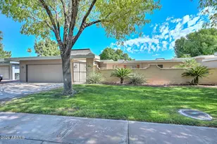 10314 W Spanish Moss Ln, Sun City, AZ 85373 - Photo 1