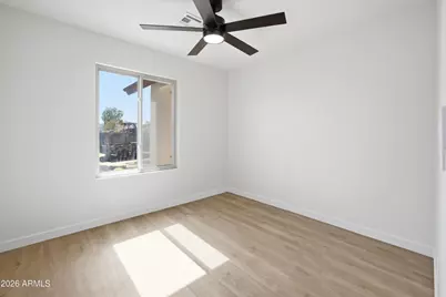 619 N Sun Meadows Avenue, Chandler, AZ 85226 - Photo 12