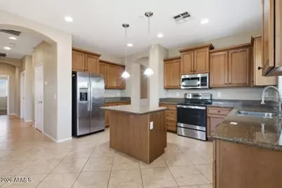 13755 W Monterey Way, Avondale, AZ 85392 - Photo 12