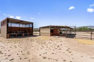 27755 S Clydesdale Ave, Congress, AZ 85332 - Photo 36