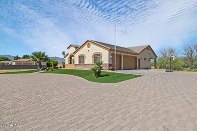 5618 S 100th Avenue, Tolleson, AZ 85353 - Photo 2