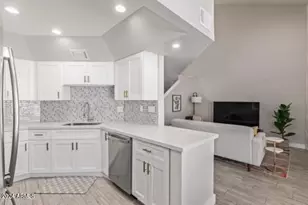 4328 N 36th St, Phoenix, AZ 85018 - Photo 8