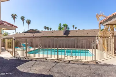 4328 N 36th Street #9, Phoenix, AZ 85018 - Photo 20