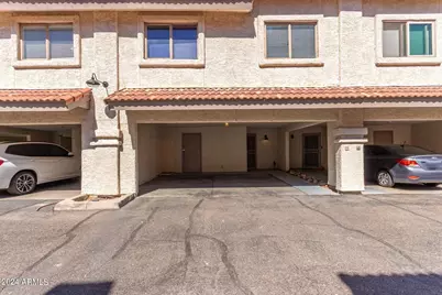 4328 N 36th Street #9, Phoenix, AZ 85018 - Photo 2