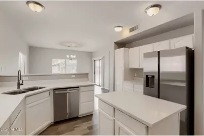 21917 N 70th Avenue, Glendale, AZ 85310 - Photo 14