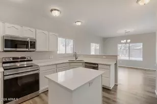 21917 N 70th Ave, Glendale, AZ 85310 - Photo 12