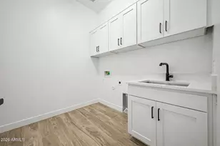 13783 W Morning Vista Dr, Peoria, AZ 85383 - Photo 32